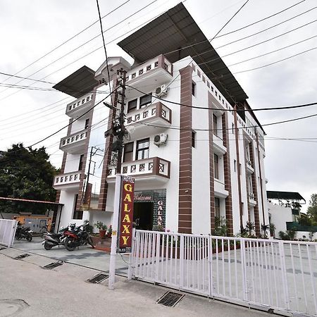 Hotel Galaxy Dehradun Exterior foto