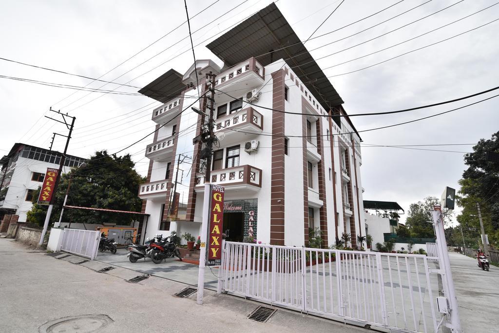 Hotel Galaxy Dehradun Exterior foto